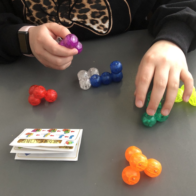 Motoriikkaa ja mallista rakentamista.